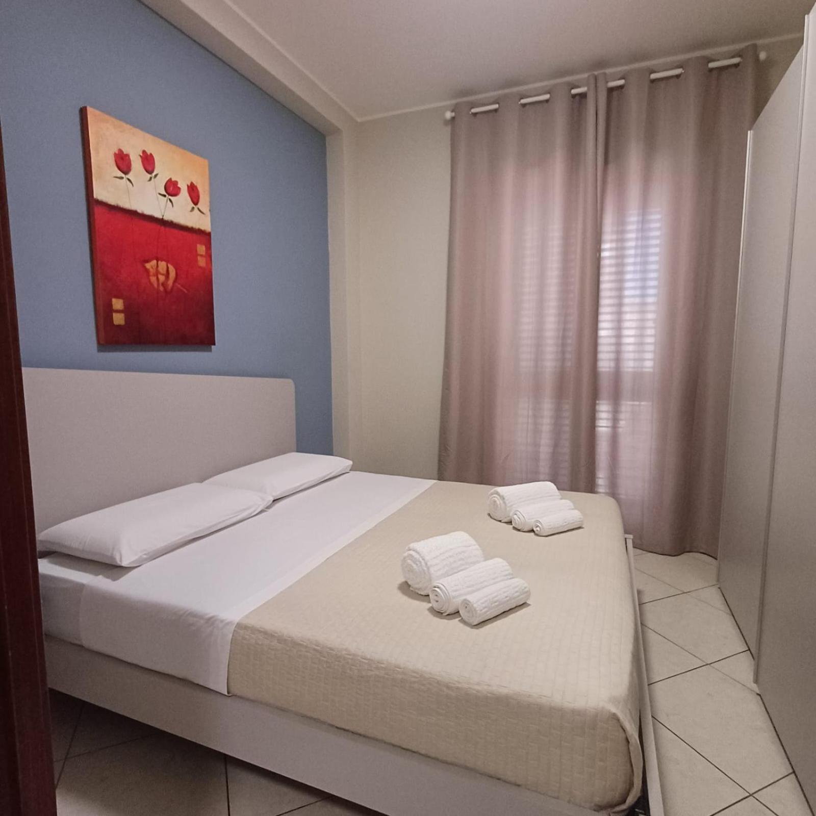 Affitta Camere Gold Barletta Exterior foto